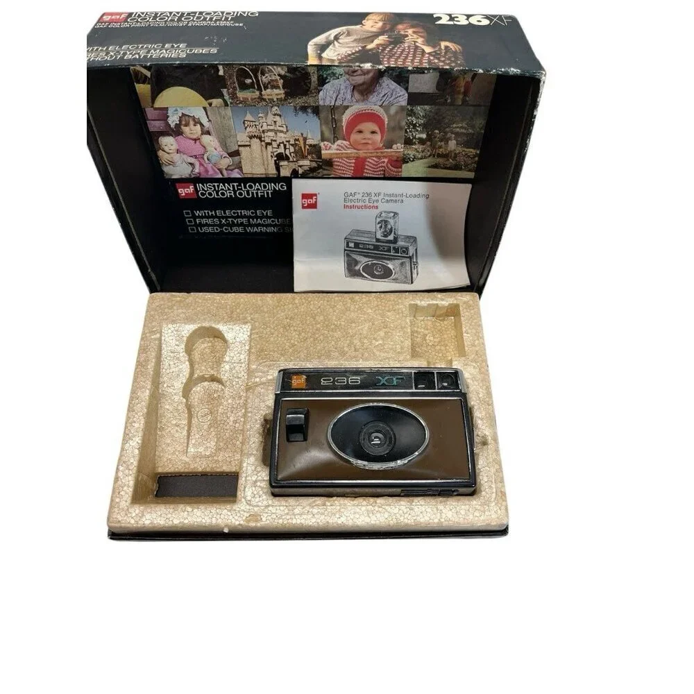 Vintage GAF Model: 236 XF Camera - Instant-Loading Color Outfit NOT TESTED